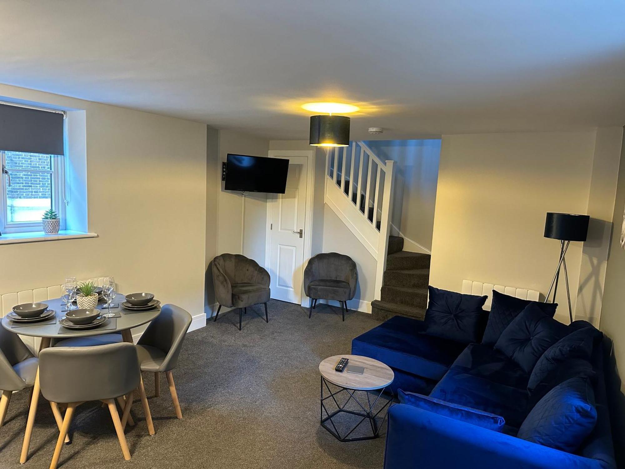 Maple House - 2 Bedroom House With Free Parking In Town By Shortstays4U Кингс-Линн Экстерьер фото